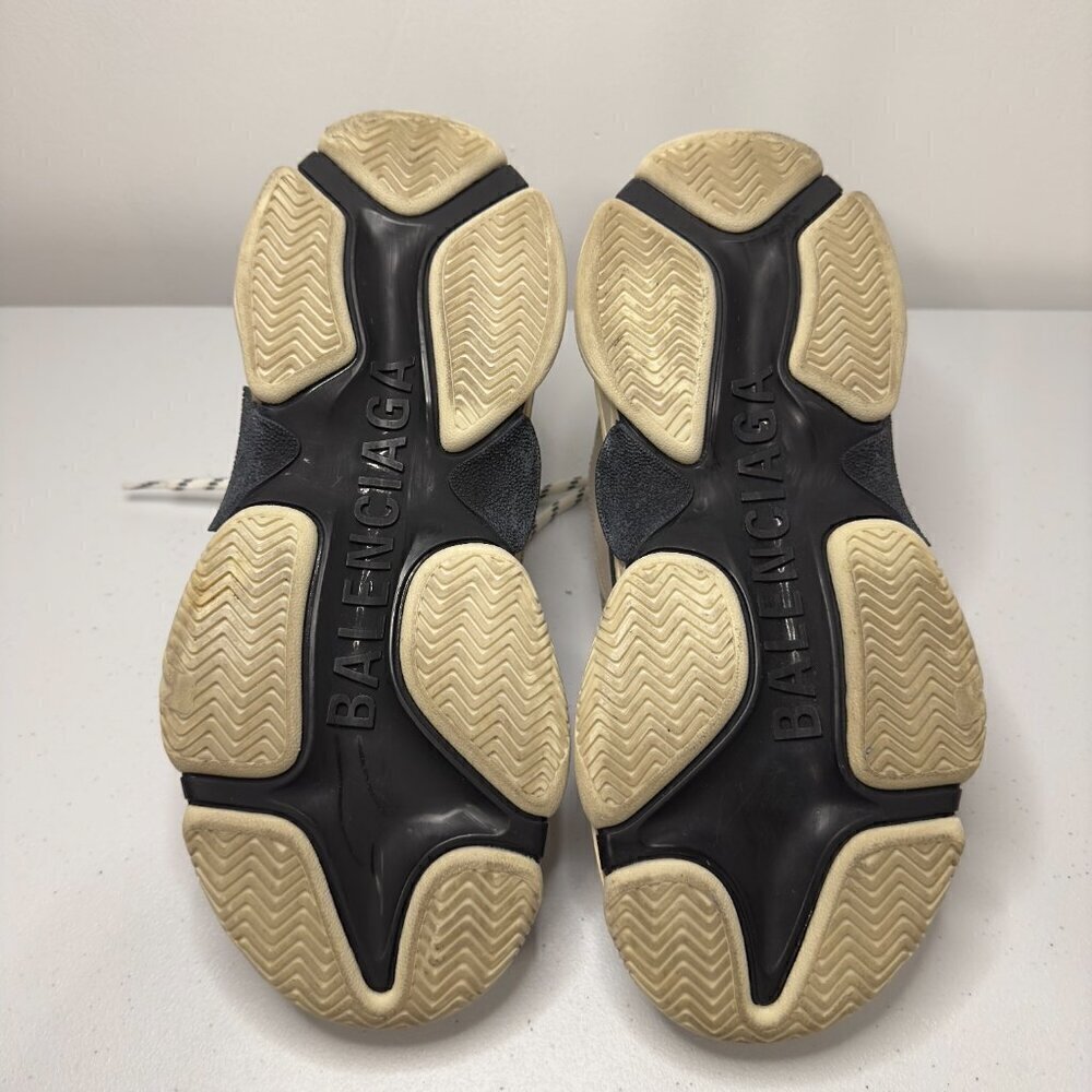 Balenciaga Beige Triple S Sneaker - Picture 5 of 16